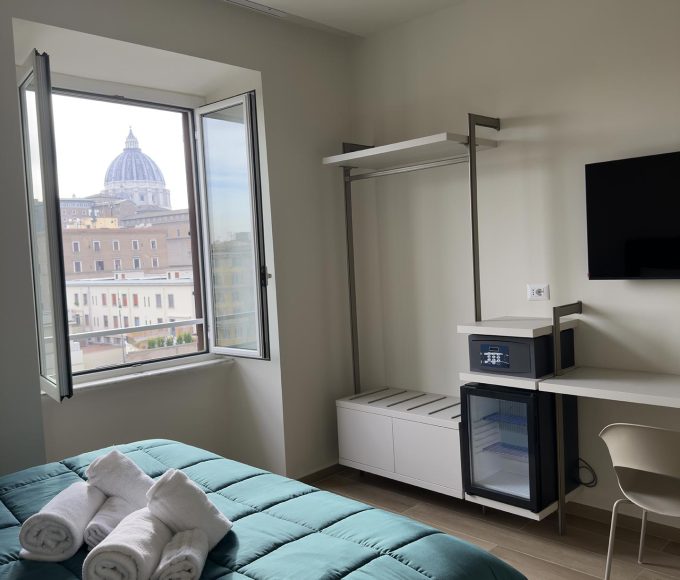 picture-of-rome-vatican-view-camera-deluxe-giulio-cesare-001