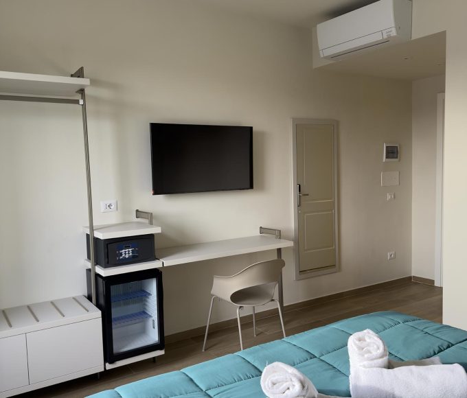 picture-of-rome-vatican-view-camera-deluxe-giulio-cesare-003